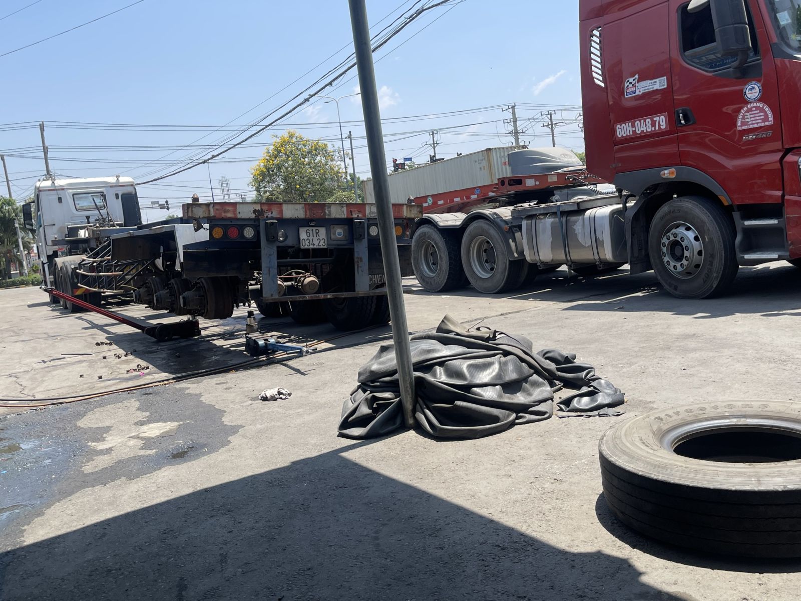 VÁ VỎ XE -CHẤT LƯỢNG - GIÁ RẺ - BÌNH DƯƠNG